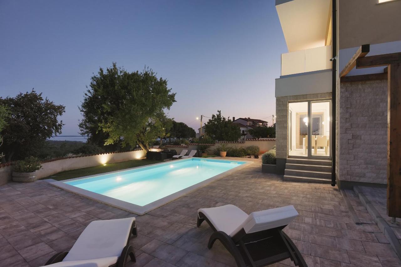 Villa White Barbariga Exterior foto