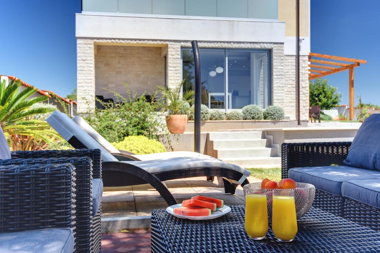 Villa White Barbariga Exterior foto